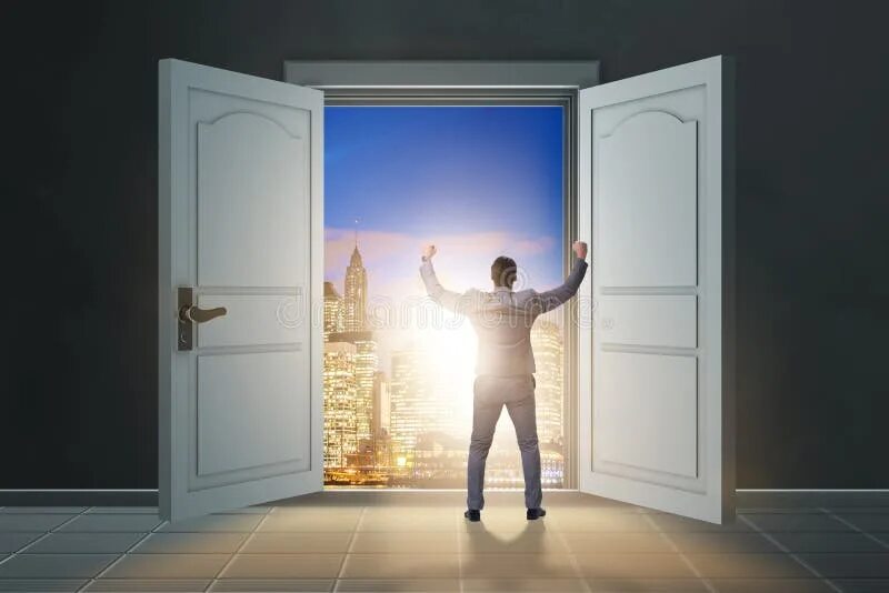 Учителя открывают дверь входишь ты. Кот ждет. Ты дверь открыл в огромный. Я ему не верю. Человек открывает дверь.