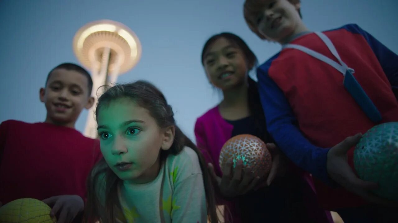 Outkast рфн нф. Игрок в компьютер. Play playing правило. Wilson sibur eco gameball. L play he.