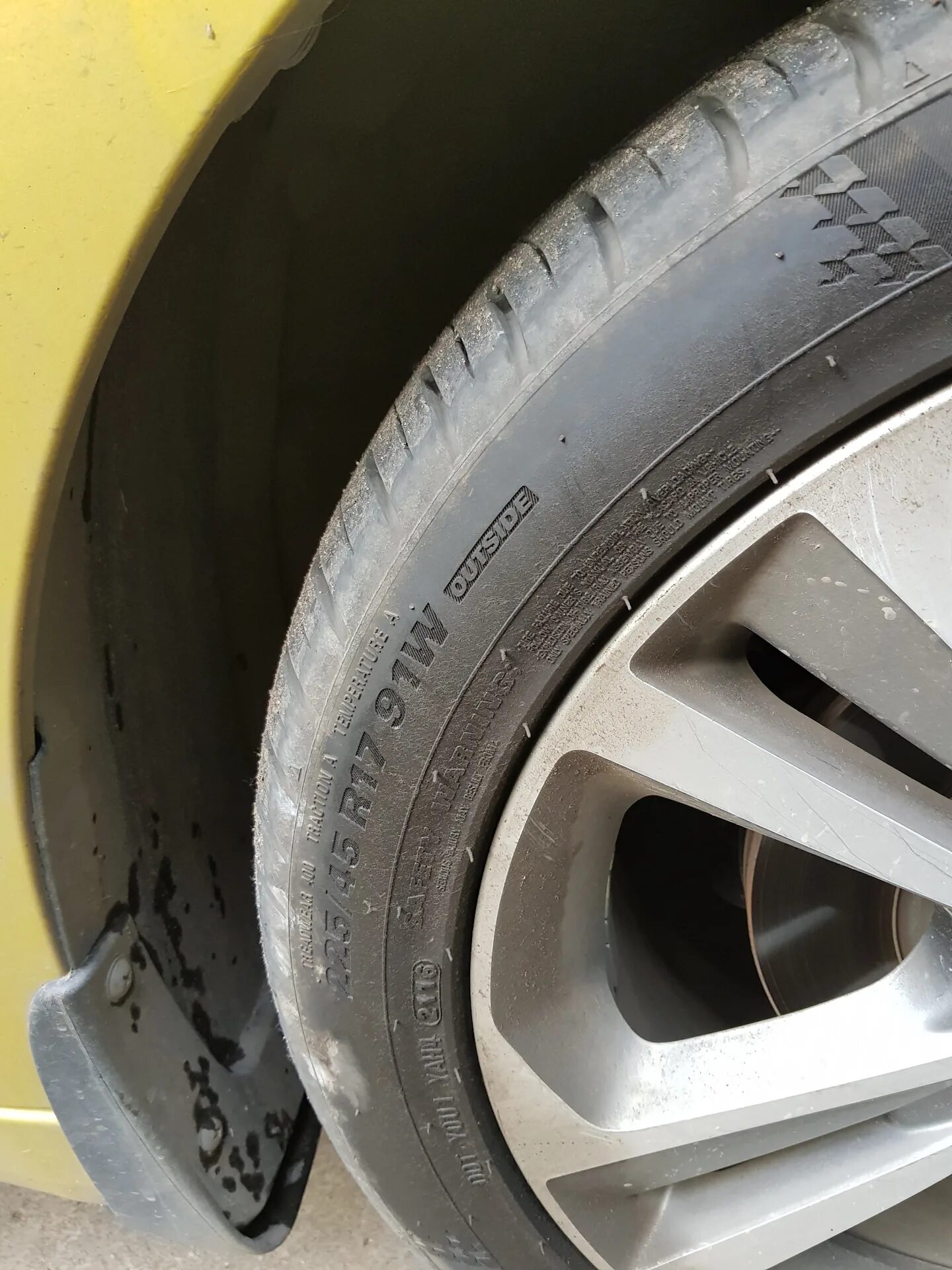 Kumho ecsta 225 65 r17. Шины Kumho 225 45 r17. Kumho r17 низкопрофильная. Шины Kumho на Солярис. Типоразмер шины r17 Starex.