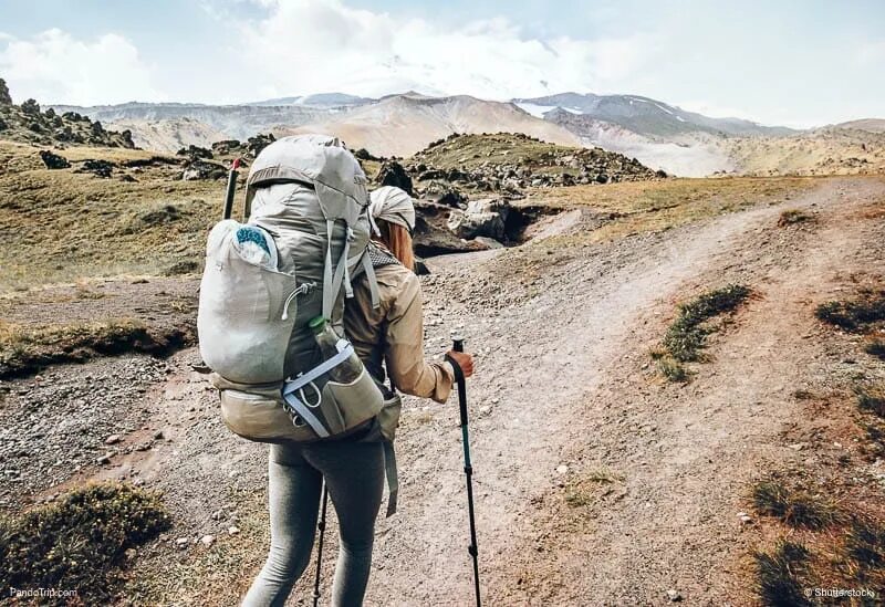 Рюкзак валяется. Рюкзак. Рюкзак путника. Рюкзак путника. Рюкзак путника.