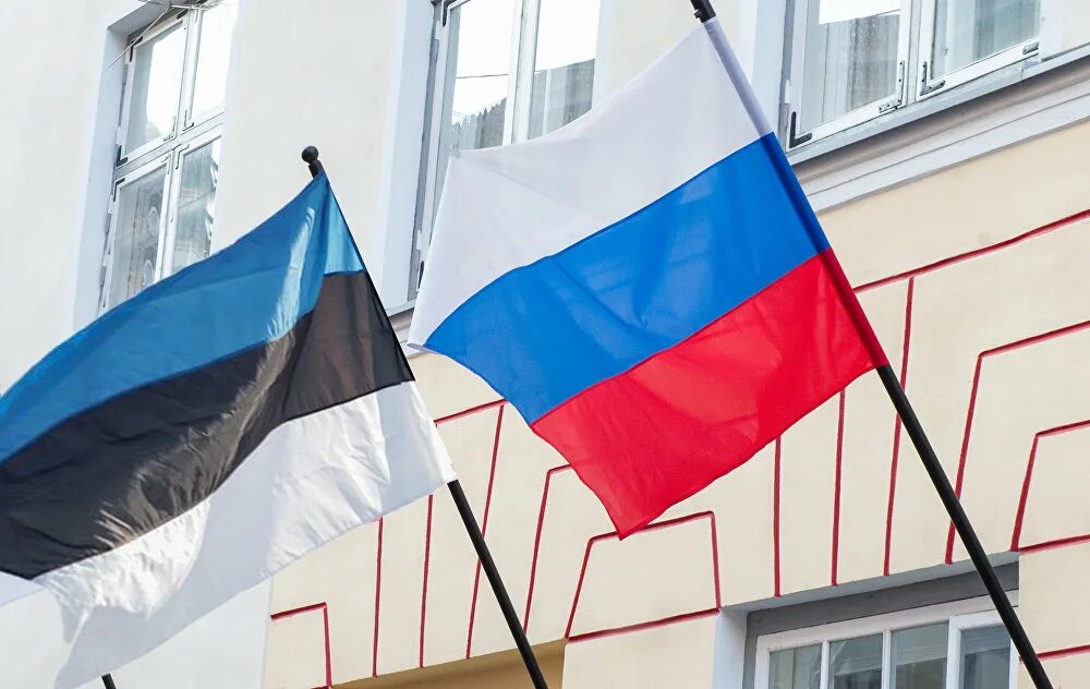 Граница между россией и эстонией. Ивангород нарва погранпункт. Российско эстонская граница печоры. Росийскоэстонскаяграница. Пограничный пункт нарва ивангород.