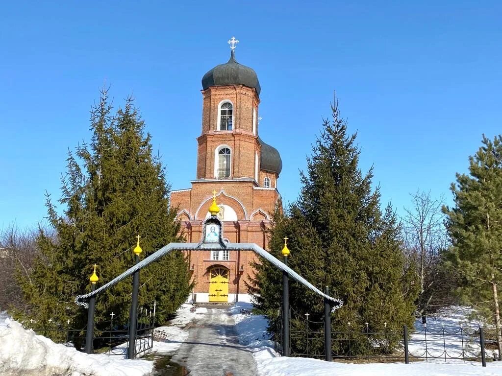 Администрация первомайского сельсовета. Храм в Иловай бригадирское. Село Иловай Дмитриевское Тамбовская область. Иловай Рождественское Тамбовская область. Иловай бригадирское Тамбовская область.