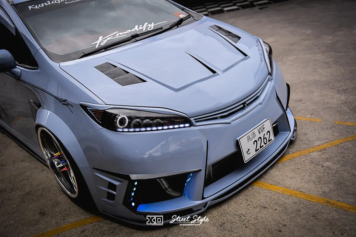 Wish тюнинг. Toyota wish 2010 tuning. обвес toyota wish. toyota wish тюнингованный. тойота виш тюнингованная.
