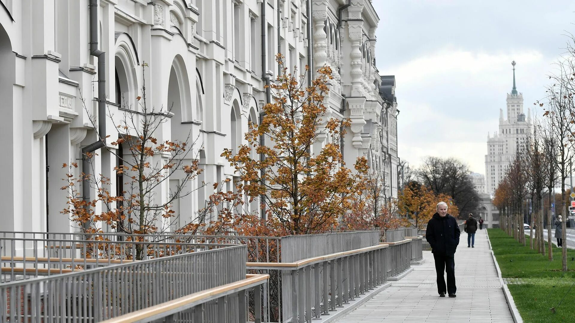 Ноября москва какое будет. Москва в ноябре. Ноябрь в городе. Ноябрь в России в городе.