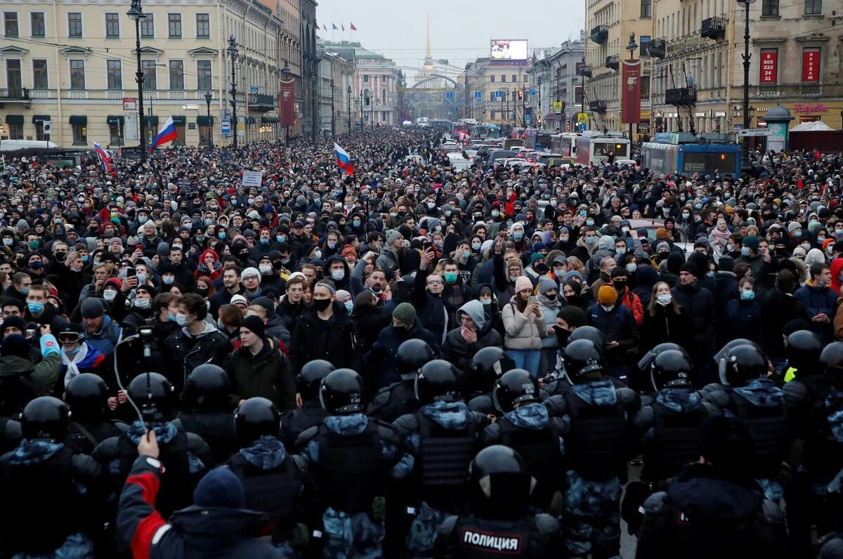 Митинги видео прямая трансляция. Протесты 23 января 2021 в Санкт Петербурге. Митинг Навального 2021 в Москве. Митинги в России 2021 Навальный. Митинг протеста в Москве 23 января 2021.