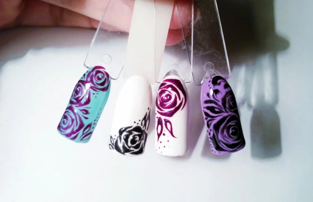 Дизайн ногтей розы. Маникюр с розами. Маникюр с розами на ногтях.