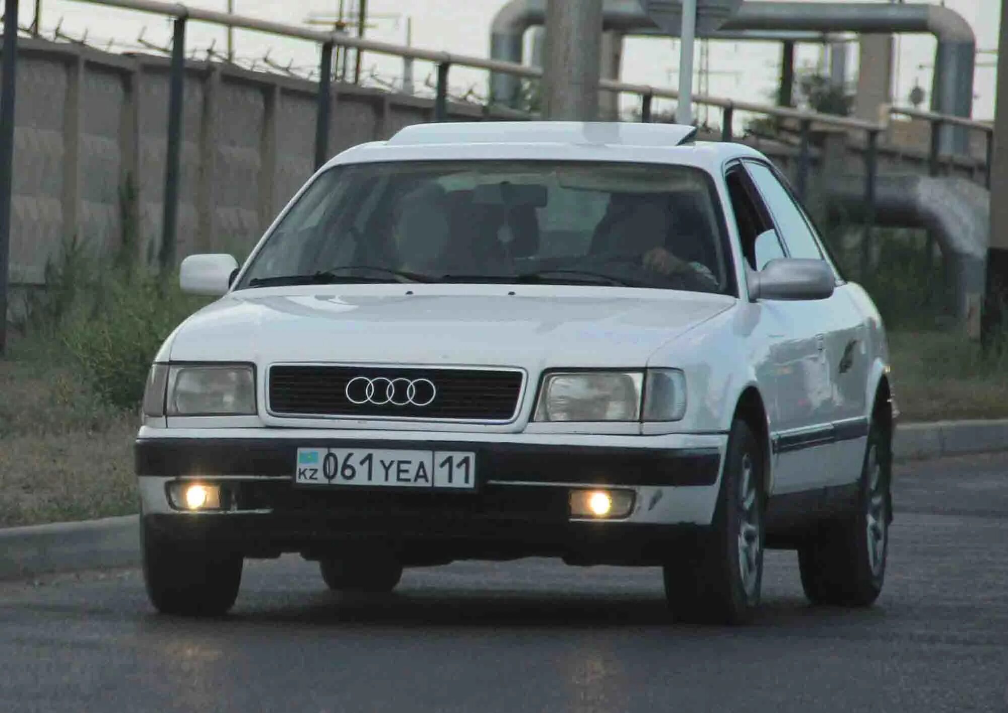 Ауди 100 1991 год цвет белый. Ауди 100 казахстане. Ауди 100 1991 года 2. Ауди 100 казахстане. Audi 100 1992.