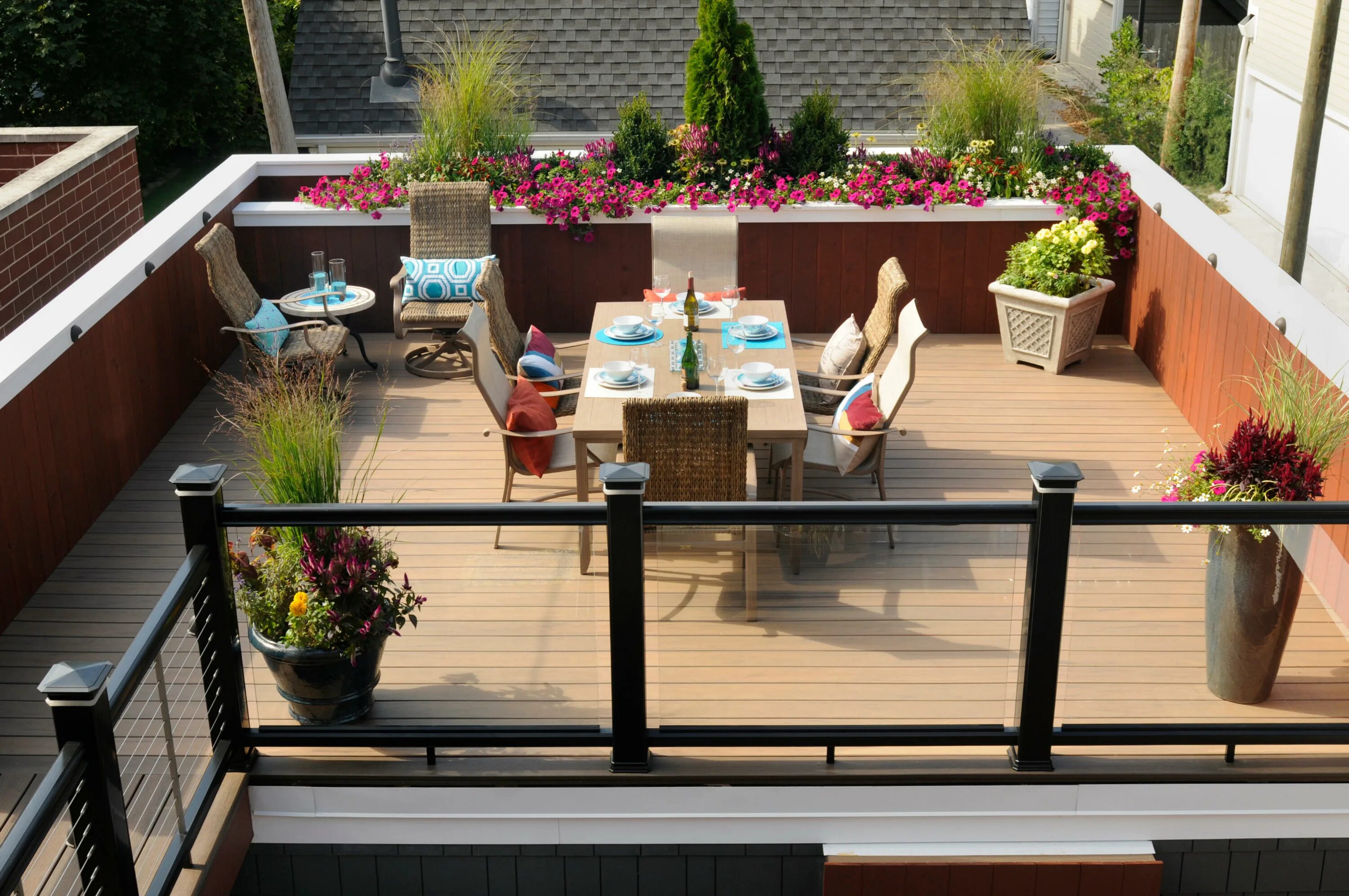 Пергола для террасы. Терраса с эксплуатируемой крышей. Веранды с красивым видом. Настил для террасы. Пергола патио терраса.