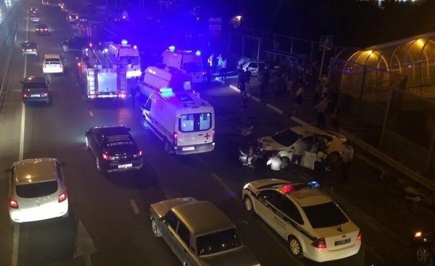 Авария на ейском шоссе. Дтп краснодар ейское шоссе сегодня. Дтп краснодар ейское шоссе сегодня. Авария на трассе краснодар ейск. Дтп на ейском шоссе краснодар.