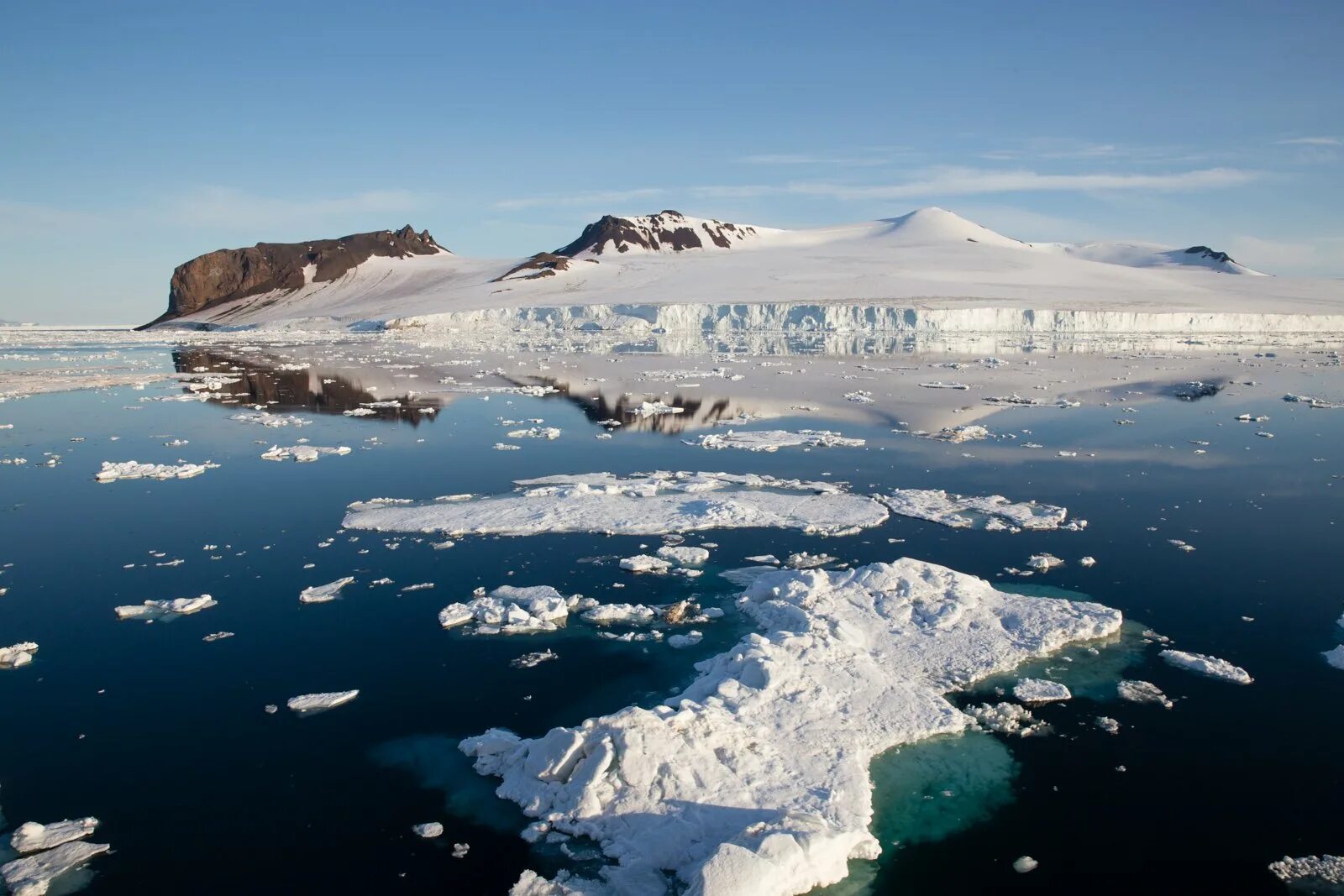 Северный ледовитый океан новая земля. Северный ледовитый океан новая земля. Архангельская область архипелаг новая земля. Северно ледовитый океан северная земля. Карское море.