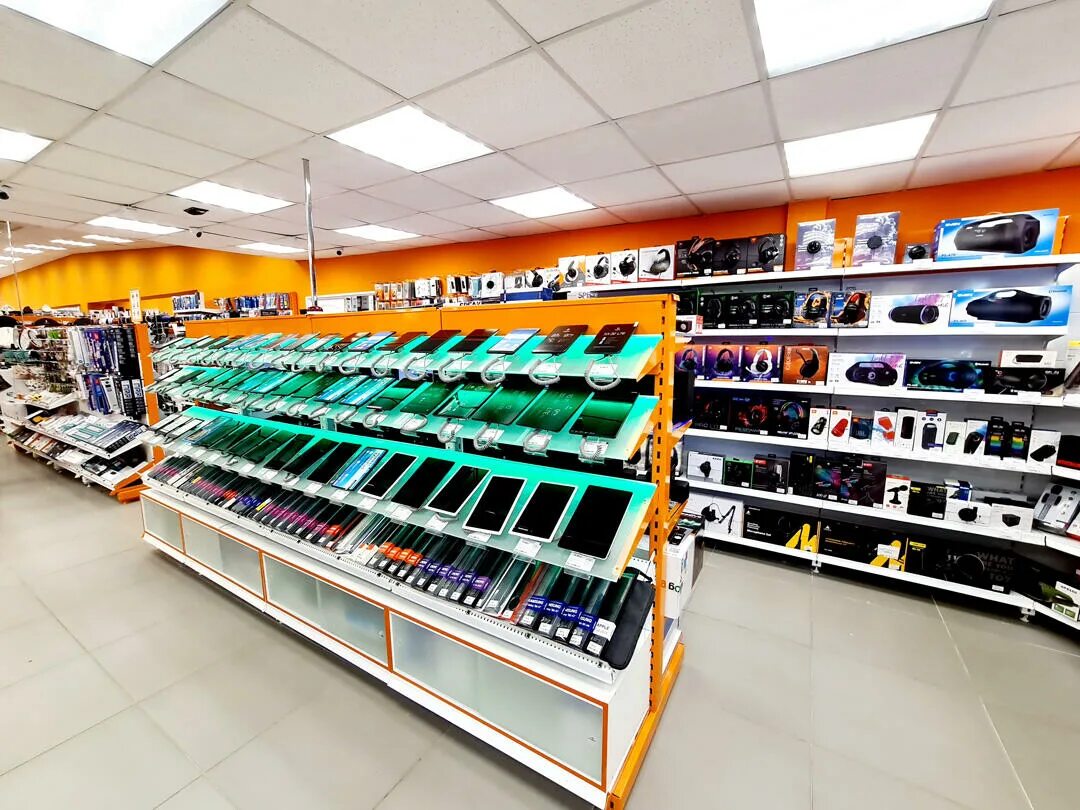 Магазин ультра. Магазины смартфоны орел. Днс герцена 20. Днс ритейл парк пенза. Магазин ультра орел.