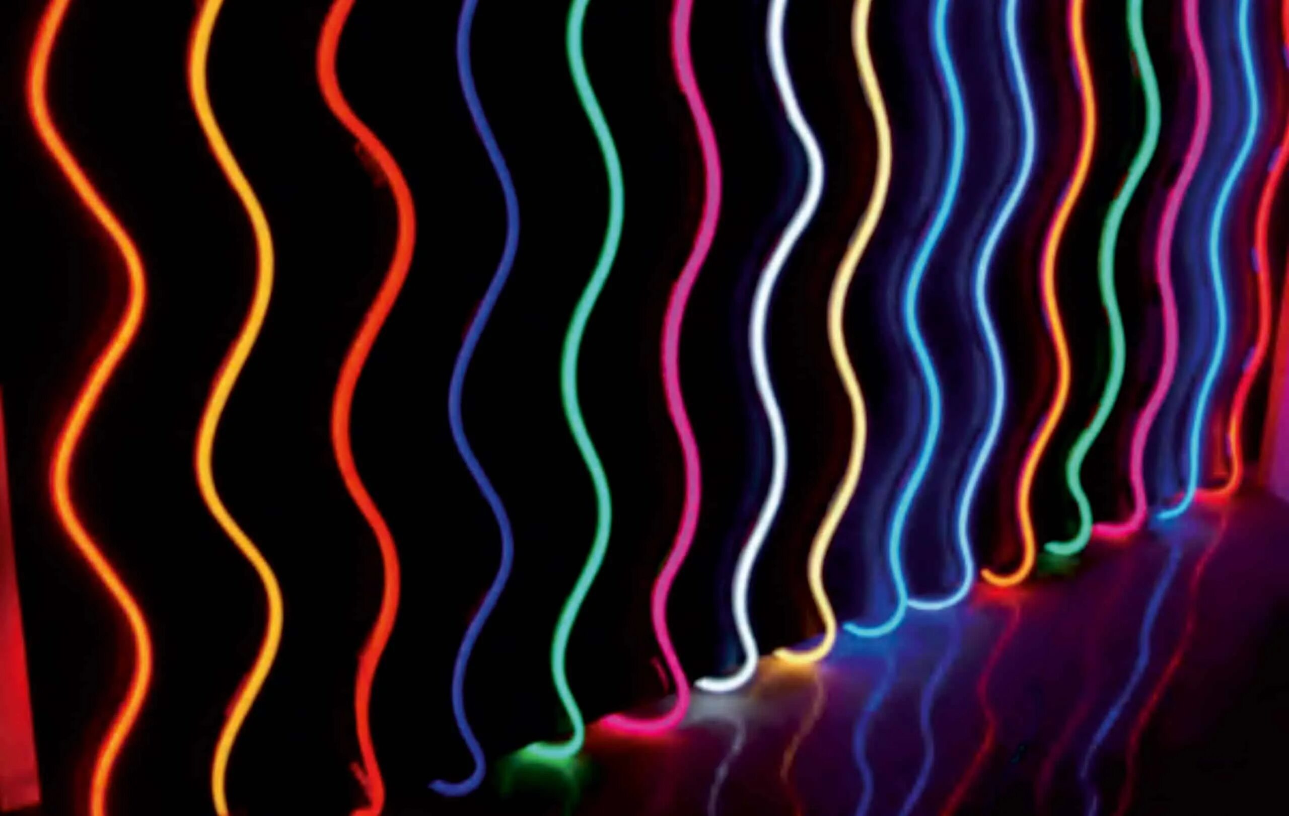 Холодный неон. Неоновая вывеска. Неоновый шнур изделия. Неон инертный газ. Неоновые лампы кратко.