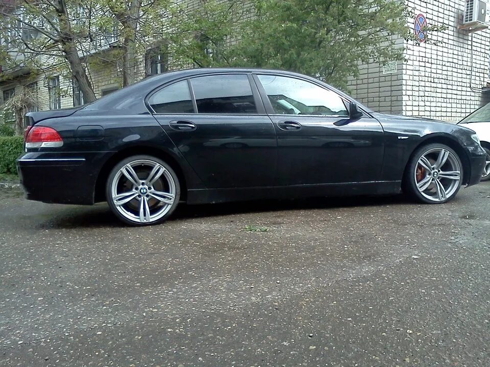 Бмв е38 на 20 дисках. Диски bmw e38 style. Bmw e65/66. Bmw e65 диски альпина. Bmw 7 e38 r20.