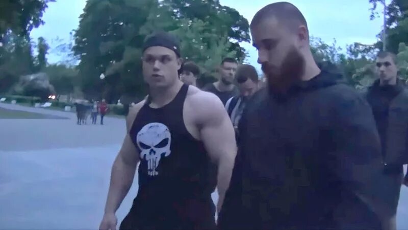 Лев против лазутин. Лев против лазутин