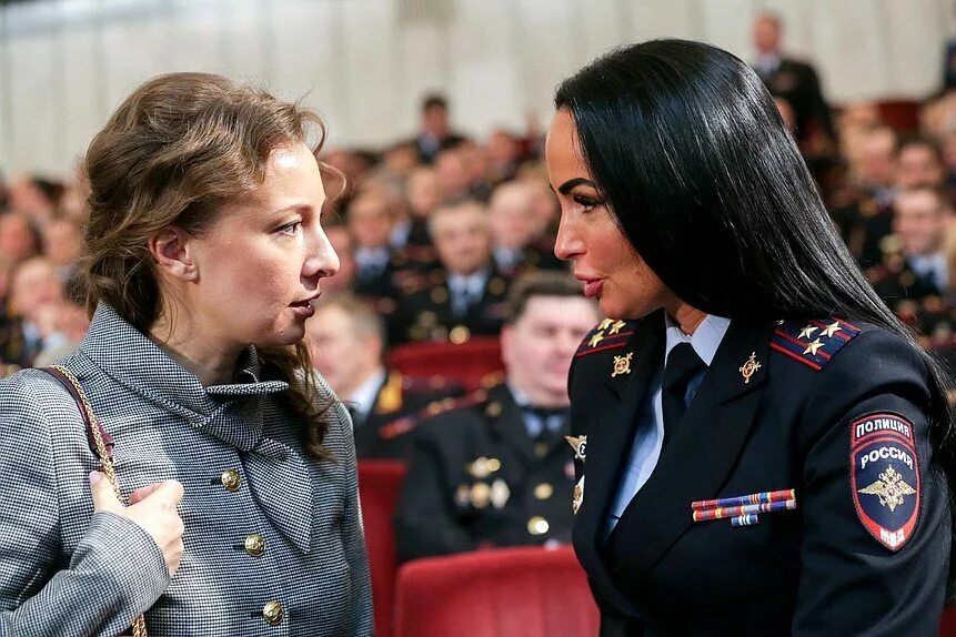 ирина волк генерал-майор полиции. генерал-майор внутренней службы зарембинская елена леонтьевна. девушка полицейский. ирина волк генерал-майор 2020. полицейская форма россии.