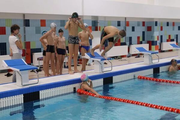 Физкультурно-оздоровительный комплекс клинцы. Бассейн в клинцах новый. Бассейн клинцы брянской области. Фок клинцы. Фок клинцы.