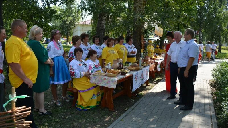 Хутор солонцы воронежская область. Озеро марьют египет. Погода солонцы воробьевский. Поселок центральной усадьбы совхоза воробьевский. Погода солонцы воробьевский.