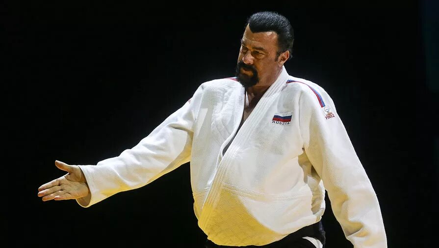 Сигал айкидо. Сигал айкидо. Айкидо стивена сигала. Айкидо стивена сигала. Сигал айкидо.