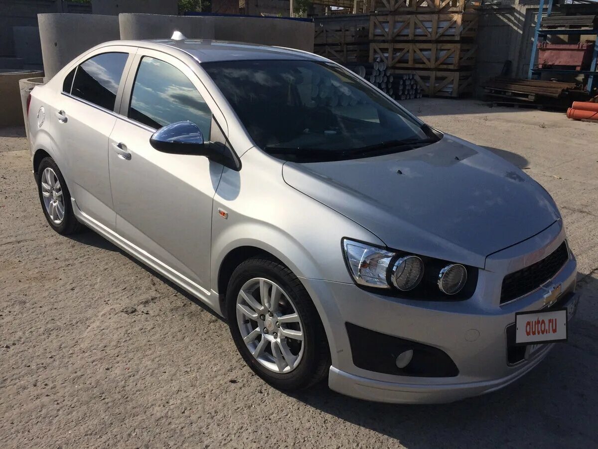 Авито курск купить шевроле. Chevrolet Aveo т300. Шевроле Авео т300 2014 седан. Chevrolet Aveo II (т300). Шевроле Aveo t300.