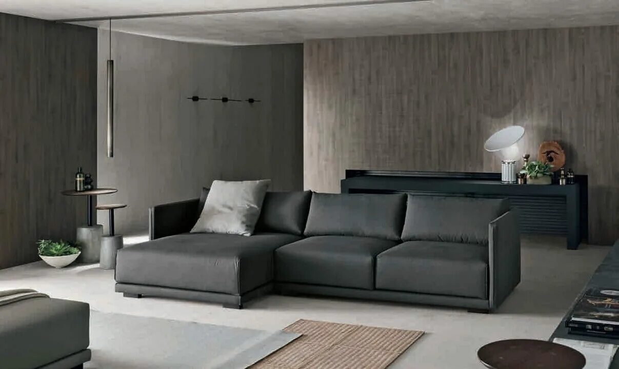 Диван цвета мокко. Шторы рогожка в интерьере. Диван в интерьере кухни гостиной. Коричневый диван с подушками. Раскладной диван мокко.