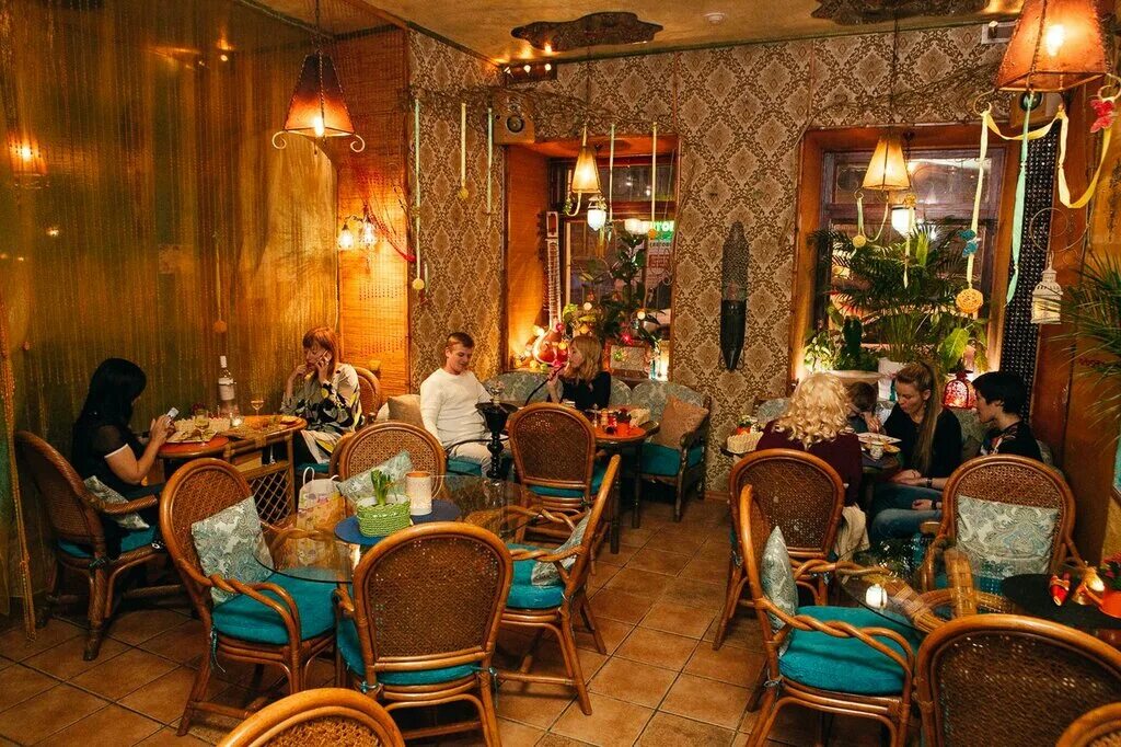 Кпб королевское искушение хим. Кафе в индийском стиле спб. Кафе кашмир санкт-петербург. Кашмир большая московская. Кашмир большая московская.