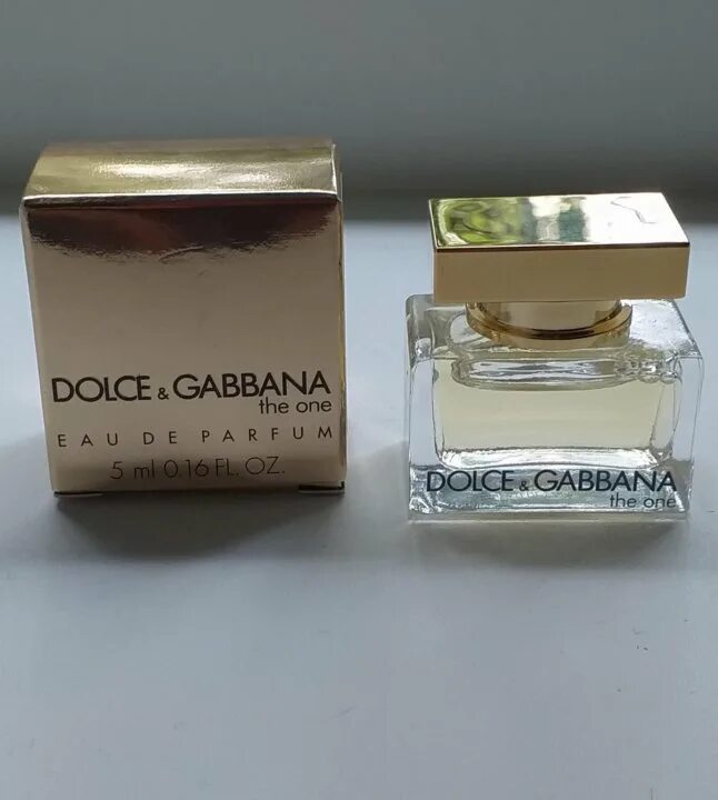 Дольче Габбана the one 62мл. Dolce Gabbana the only one коробка. Dolce Gabbana 30 ml the one. Дольче Габбана миниатюры духи. Упаковка дольче габбана