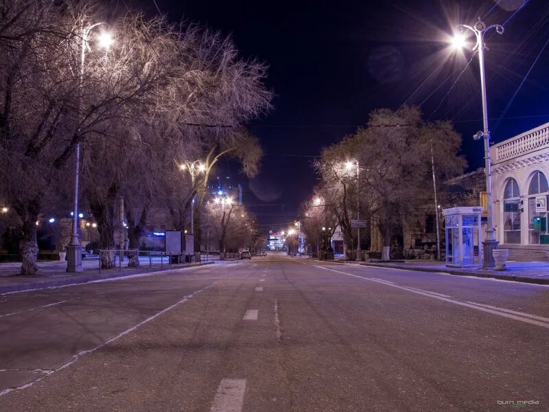 Что было ночью в симферополе. Ночной симферополь. симферополь ночью. ночной севастополь. севастополь ночью.