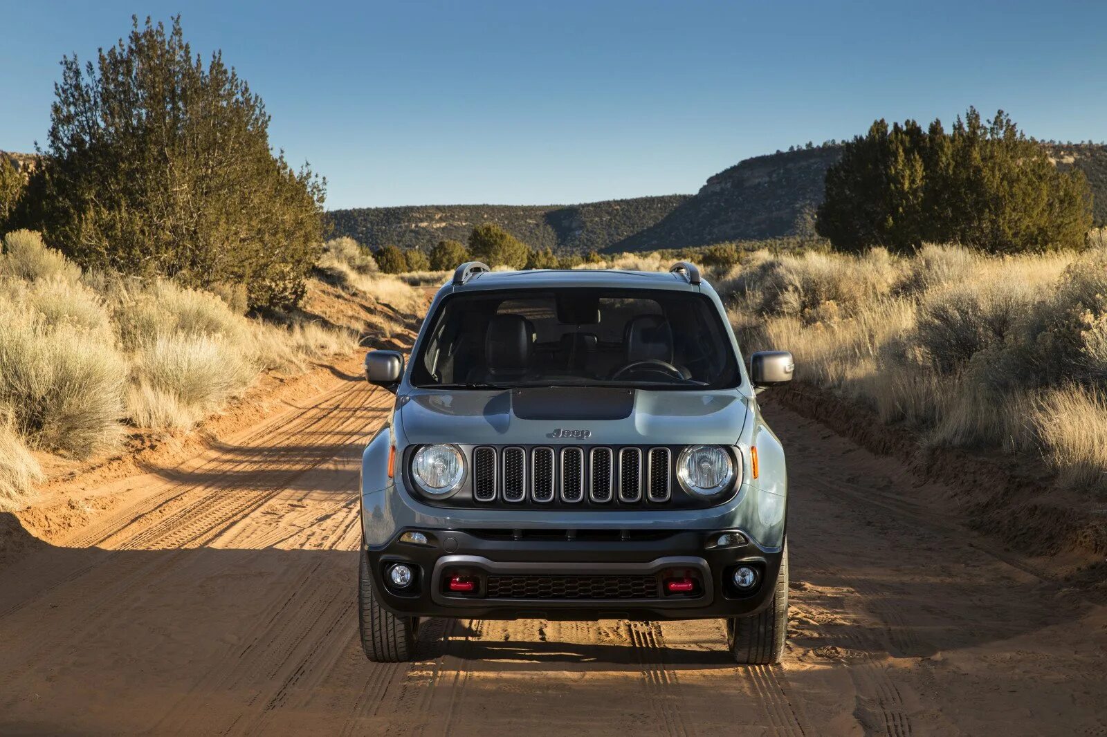 Машина Jeep Renegade. Jeep Renegade 2015. Джип Либерти 2015. Jeep Renegade Trailhawk 2014. Jeep part