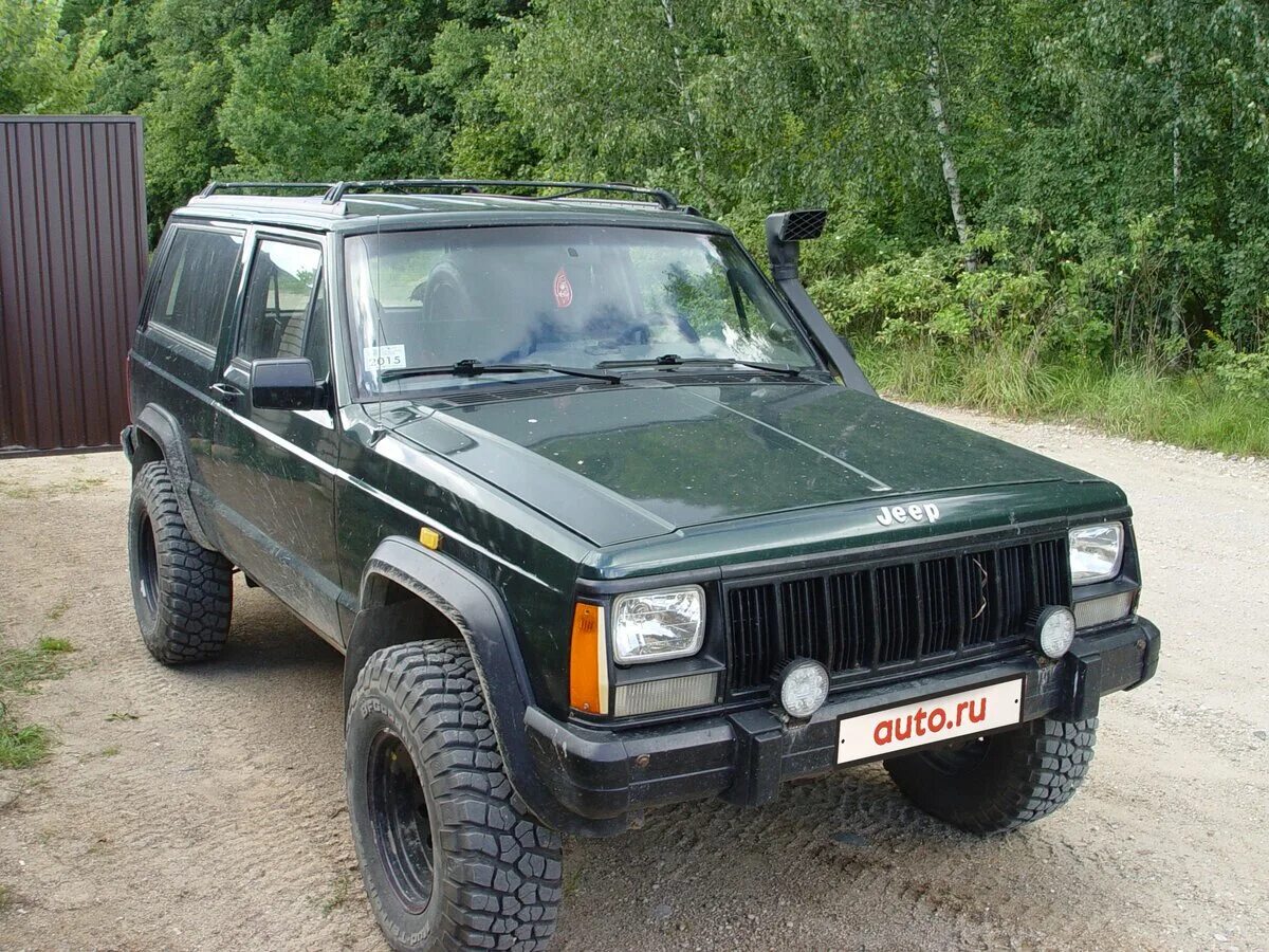 Дешевый полный привод. Jeep Cherokee XJ 1984. Jeep Cherokee 2 XJ. Jeep Cherokee XJ 1992. Jeep Cherokee II (XJ).