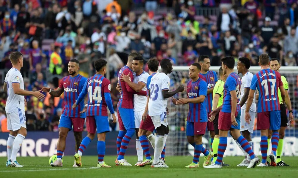 Барселона фк. Левандовский барселона. Барса испания. Испанские футболисты. Кубок испании севилья барселона.