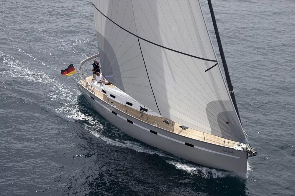 55 футов. Bavaria 55 Cruiser. Bavaria 55 яхта. Bavaria Cruiser 56. Бавария 55 футов парусная.