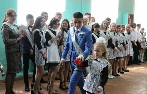 Во взрослую жизнь выпускник