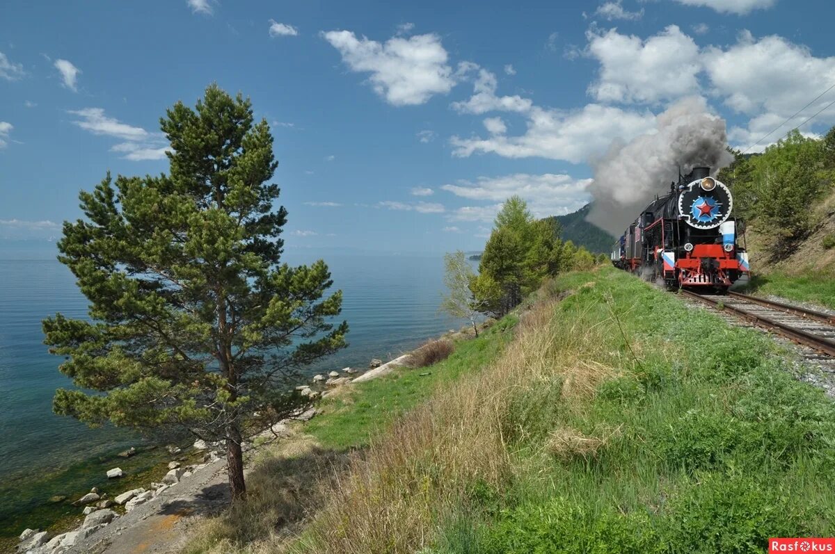 станция байкал кбжд. кругобайкальская железная дорога. транссиб кругобайкальская железная дорога. озеро байкал кругобайкальская железная дорога. экскурсия на поезде байкал.