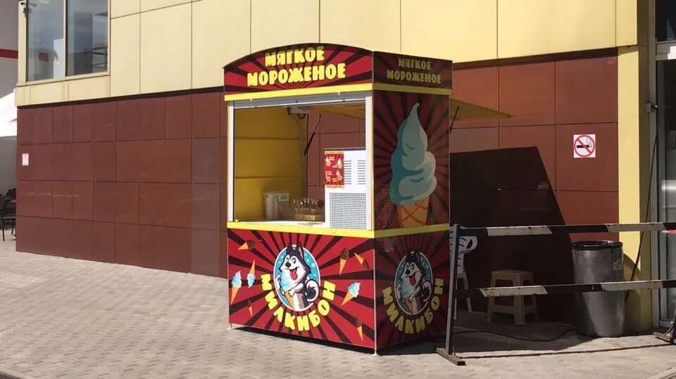Газетный киоск. Торговые точки воронежа. Pressa ларёк воронеж. Чебуречный ларек. Воронеж киоски русский аппетит.