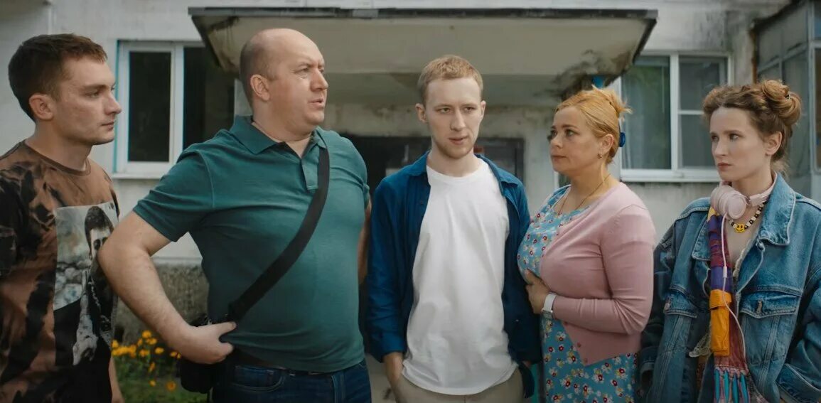 Комедия родня. Комедия родня. Комедия родня. Комедия родня. Родные постер.