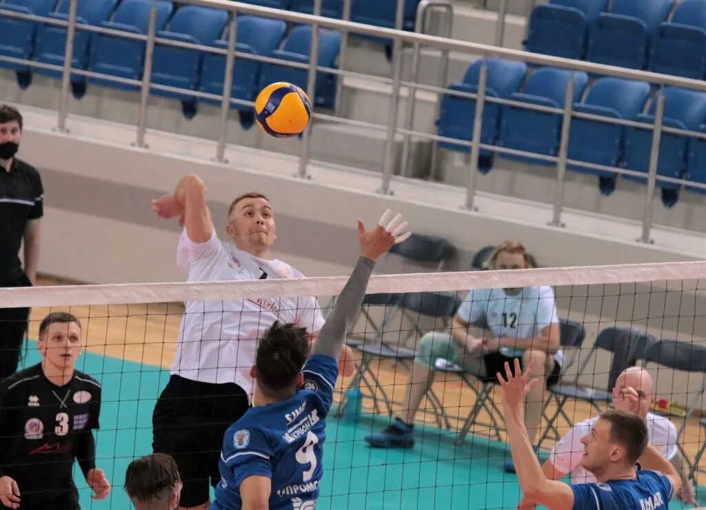 Волейбол шахтер мужчины. Сборная белоруссии по волейболу. Волейбол шахтер мужчины. Солигорский шахтер волейбол состав. Волейбол шахтер мужчины.