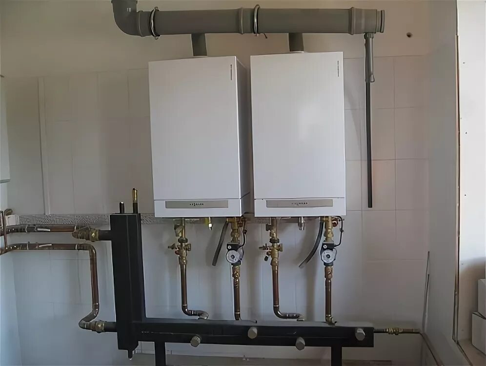 Соединение газовых котлов. Каскад газовых котлов. Viessmann обвязка котлов Каскад. Дымоход комплект подключения каскада 2 котлов в Каскад 300 КВТ. Дымоход для конденсационного газового котла Каскад-2.