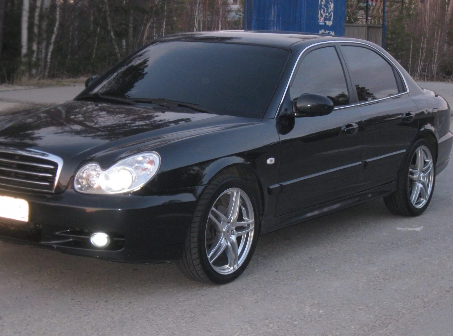 Купить б/у Hyundai Sonata IV (EF) Рестайлинг ТагАЗ 2.0 MT (137 л.с.) бензин меха