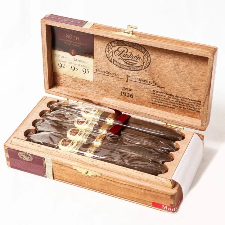 Padron 1926 Series. Сигары в подарочной упаковке. Набор кубинских сигар. Сигары формата Перфекто.