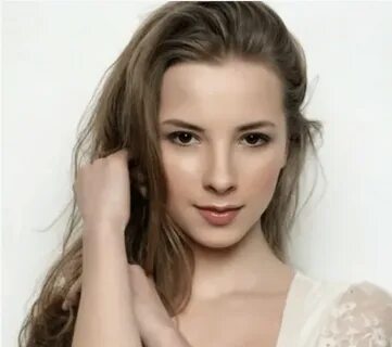 Трусики жоқ бөксенің фотосы