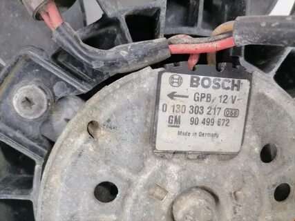 Опель постоянно работает вентилятор