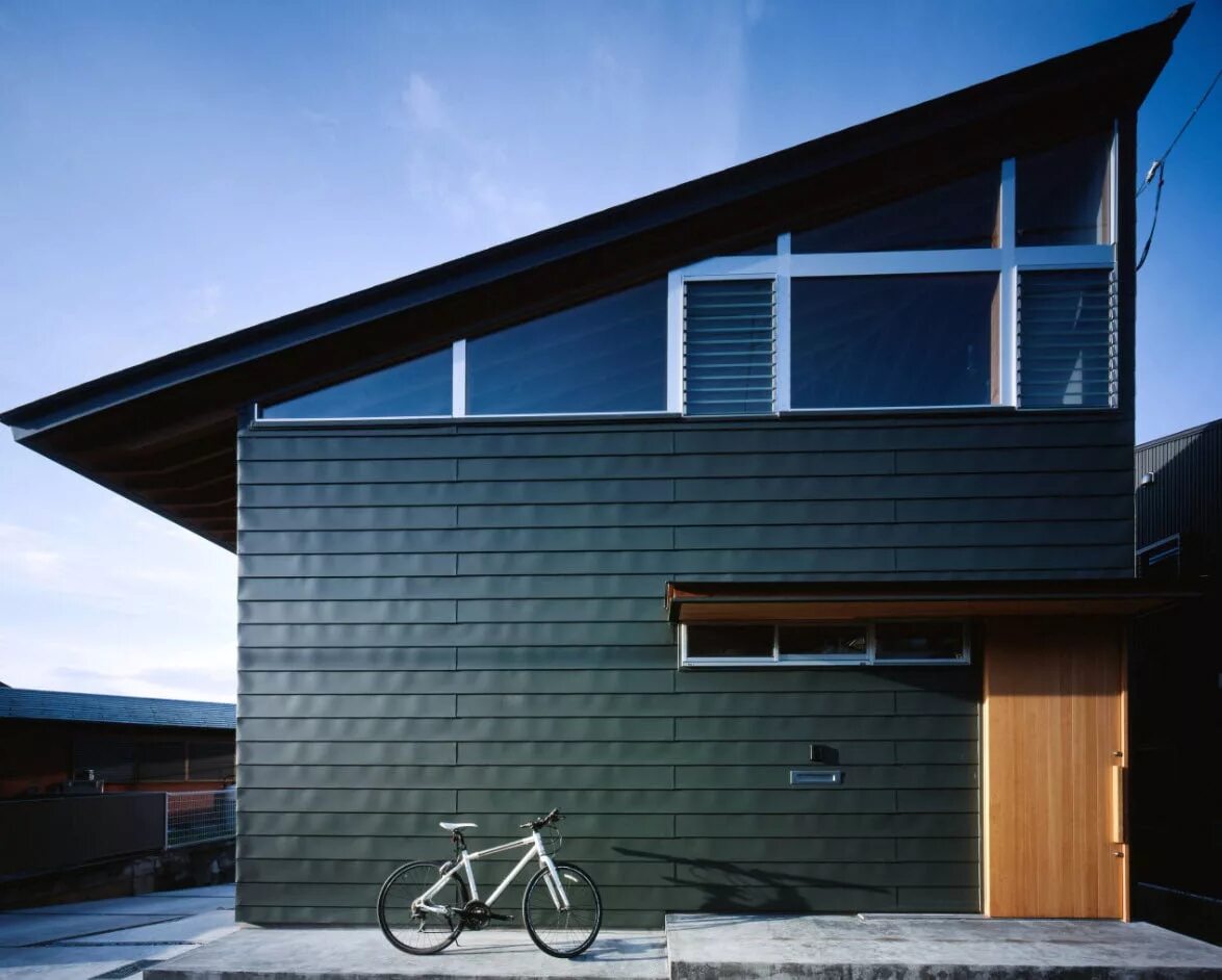 Гараж 6 на 8 с односкатной крышей. Кровля односкатная конструкция чертёж. Односкатная крыша на гараж 6х7. Дом с односкатной крышей и гаражом. Односкатная крыша 7 7.