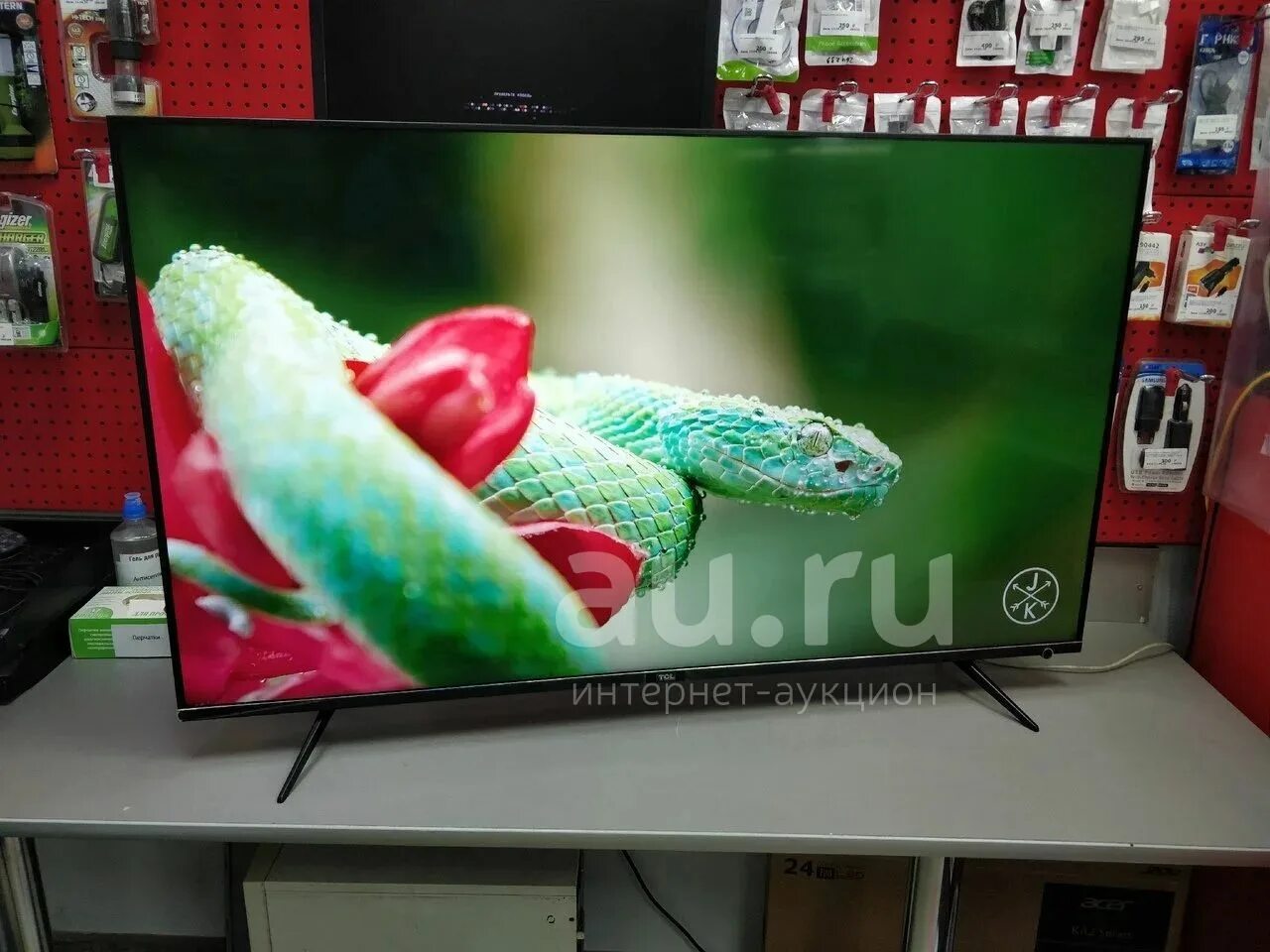 Телевизор tcl 50c645. Телевизор TCL 50 дюймов. TCL 50c715. Телевизор TCL 50p717. Led-телевизор TCL 43p717.