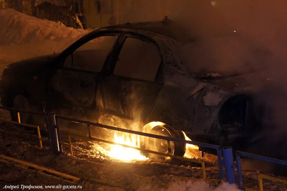 поджог машины какая