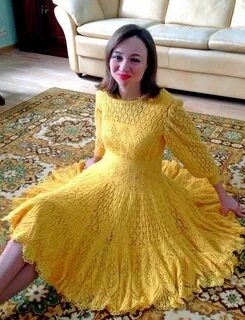 Пышное платье спицами