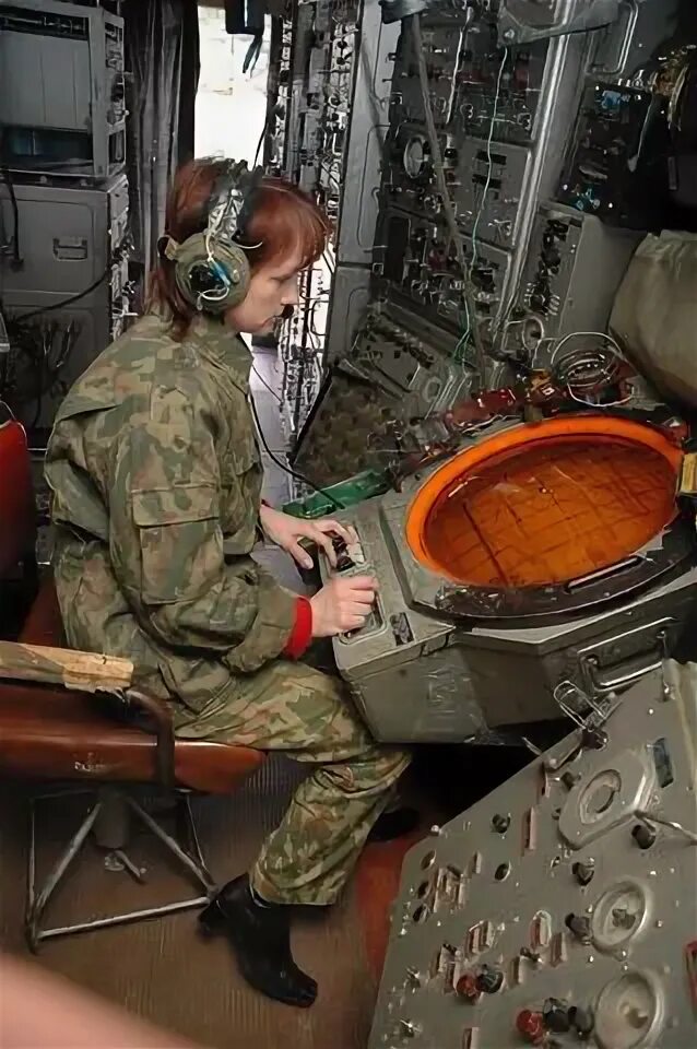 Рлс 5н84а. Девушка колл центр. Система 112 в еддс. Оператор 44. Диспетчер авиации.