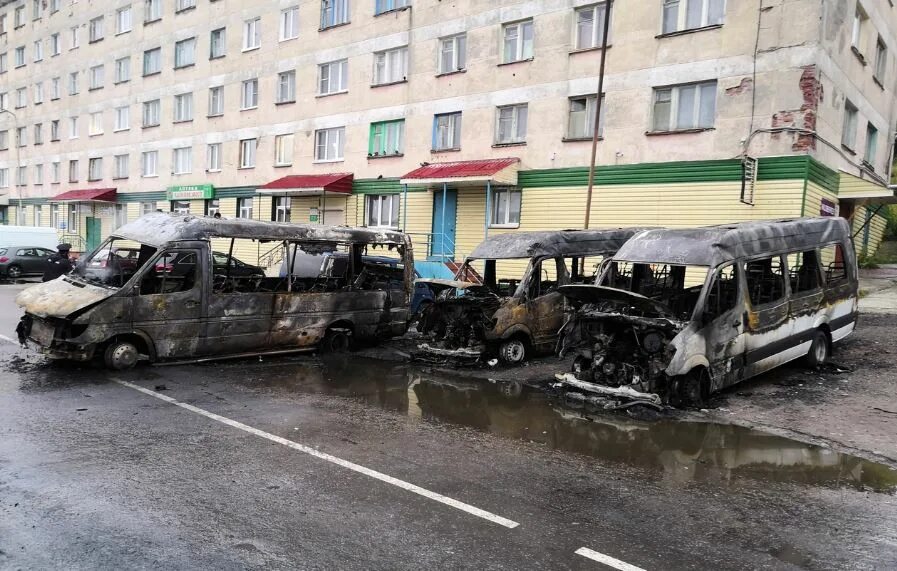 Полярный в контакте подслушано. Город Полярный пожар. Пожар в Мурманске сегодня. Полярная Сорела маршрут. Сгорай Полярная.