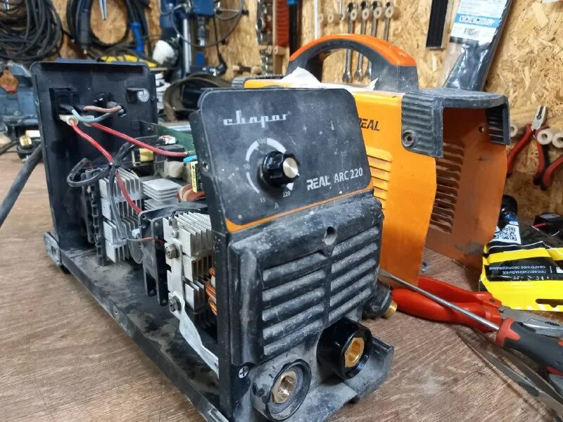 сварог real arc 220 (z243n) коробка. сварог arc 220. инвертор сварог arc 220 real. сварочный инвертор сварог arc 160. инвертор сварочный real arc 315 (z29801) ф.