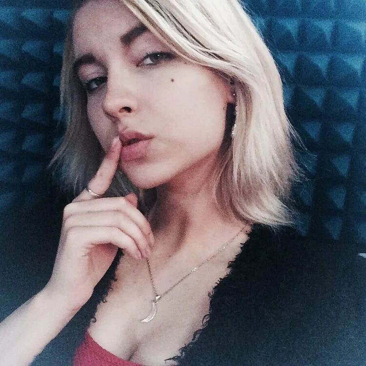 Реш ф. Юля реш с каре.