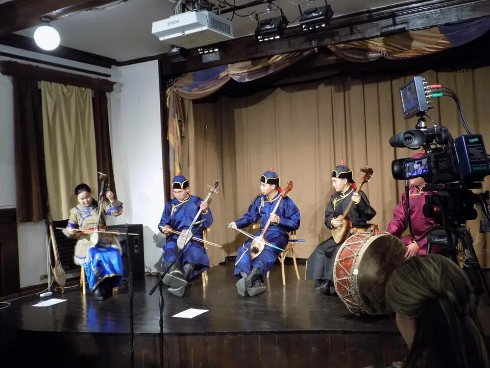 музыкальная школа якутск. дынгылдай музыкальный инструмент. музыкальная республика. музыкальный колледж в владикавказе скрипичный оркестр. якутия 24 музыкальная школа.